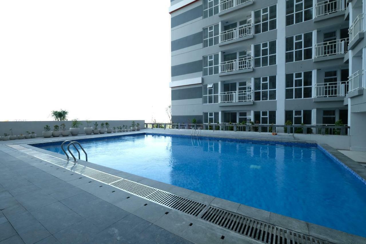 Collection O 15 Taman Melati Merr Surabaya Dış mekan fotoğraf